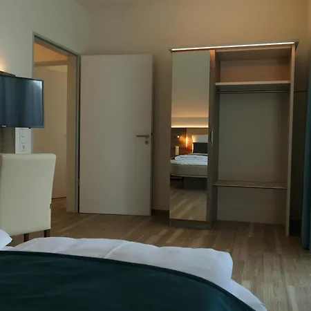 Meyn's Apartment *